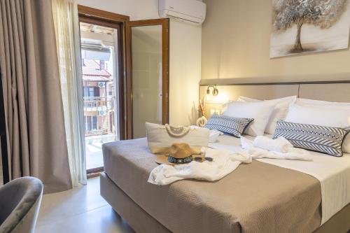 Фотография из галереи 4 Seasons Luxury Living в Амолиани