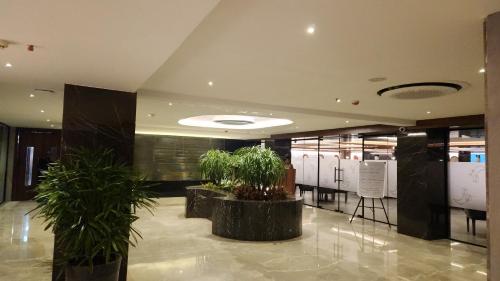 Vstupní hala nebo recepce v ubytování Hotel Tulips Grand