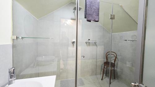 Ένα μπάνιο στο Kasteelberg Place • Stay