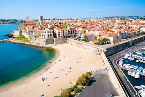 Le Bardos Provençal - T2 Proche de la Plage