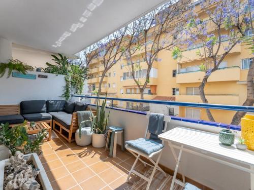 Pass the Keys Stylish 3 Bed Flat in Los Pacos