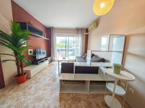 LITORAL COSTA DORADA - LIVING PARK Only families