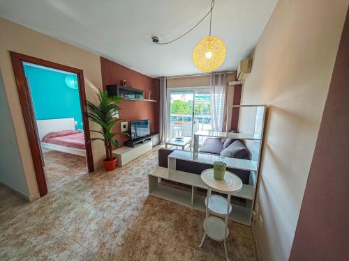 LITORAL COSTA DORADA - LIVING PARK Only families