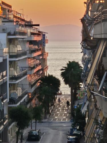 Loutraki luxury city center apartment