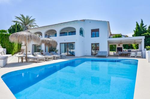 LA MAR - Managed by Almarina