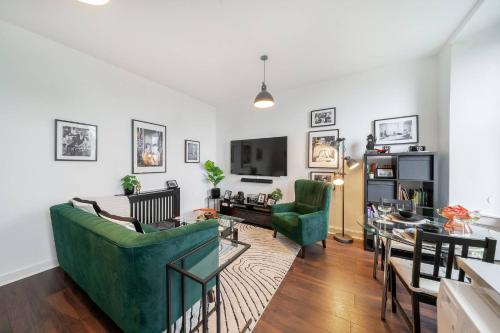 Μια τηλεόραση ή/και κέντρο ψυχαγωγίας στο Princess Street Studios