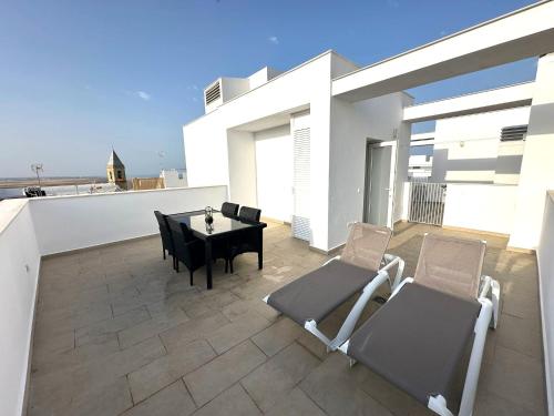 En balkon eller terrasse på La Bodega Penthouse