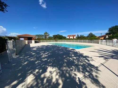 Villa 91m2, Piscine, clim, calme, proche plage
