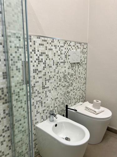 Ένα μπάνιο στο Casa Fiori Chiari - GiobertiHome