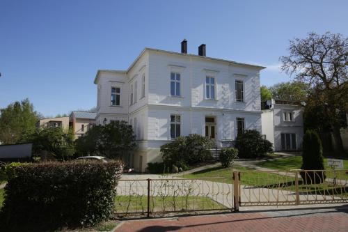 Το κτήριο όπου στεγάζεται  το διαμέρισμα