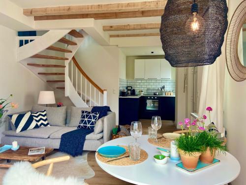 Χώρος καθιστικού στο Brise Gartenhaus Brunnenstraße App 05