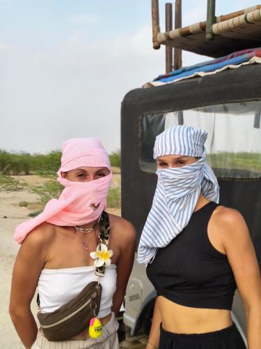 Clientes alojados en Incredible's Hostel & Safari