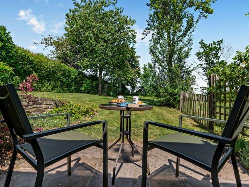 Κήπος έξω από το 1 Bed in Ludlow 54928