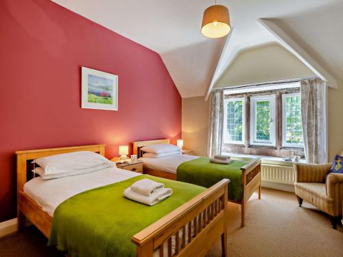 Postel nebo postele na pokoji v ubytování 3 Bed in Eskdale SZ403