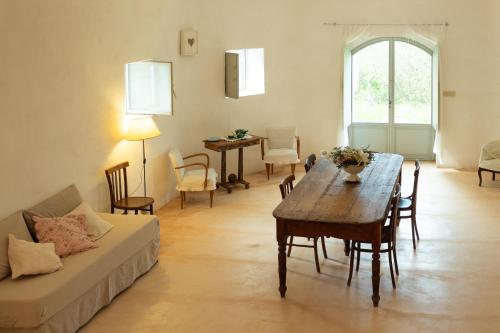 Ruang duduk di Casina Gargiulo - Alloggi con piscina