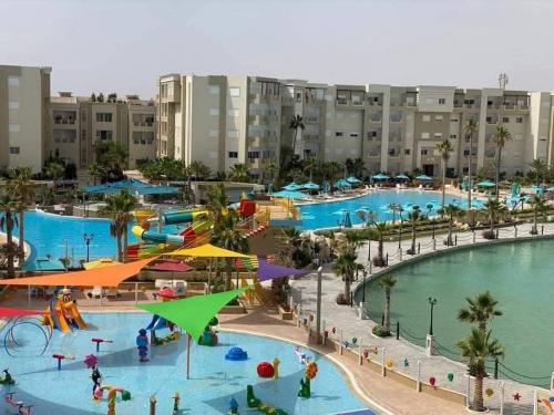 Bazén v ubytování Palm lake resort Folla Monastir nebo v jeho okolí