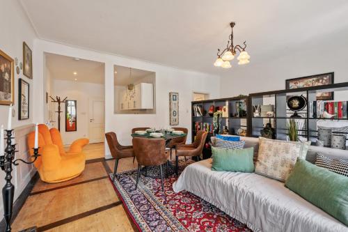 Et opholdsområde på LubuNest2 Altstadtwohnung am Blühenden Barock