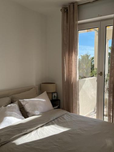 Chez Ophélie, vue mer et piscine