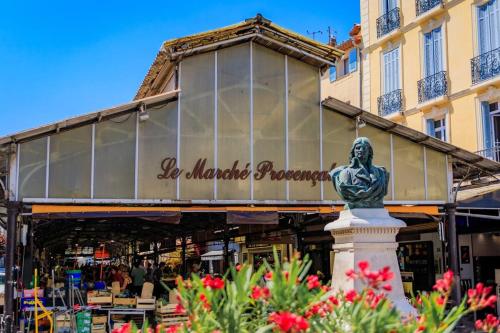 Cours Massena