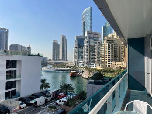Bright 1BR with Marina Views - Orra Marina - Allsopp & Allsopp