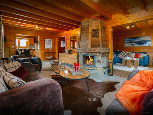 Χώρος καθιστικού στο Chalet Loisel - OVO Network