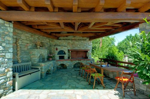 Fotografie z fotogalerie ubytování Guesthouse Iris v destinaci Tsagarada