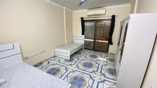 Phòng tắm tại Female sharing room in city center