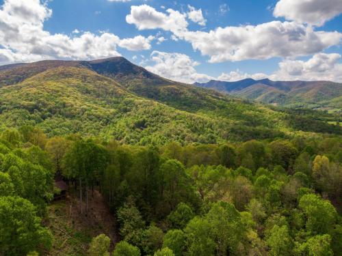 Un paisaje natural cerca de la casa vacacional