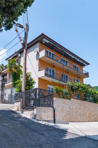 Apartment Raffaello