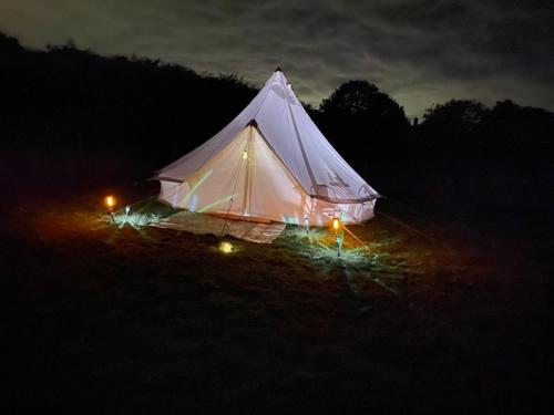 Galería fotográfica de Pear Tree Bell tent en Charlton