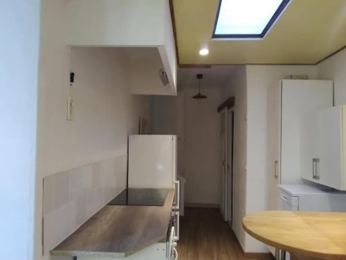 Η κουζίνα ή μικρή κουζίνα στο Tranquility of Lub in this duplex