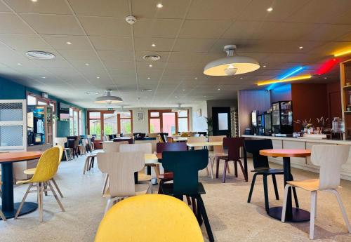 Restaurace v ubytování B&B HOTEL Saint-Witz Roissy