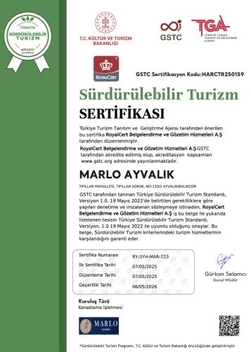 Marlo Ayvalık 12 Plus Adult Onlyに飾ってある許可証、賞状、看板またはその他の書類