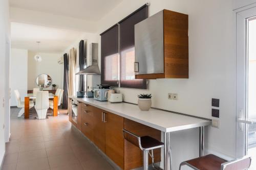 Town house by Phoenix Apartments