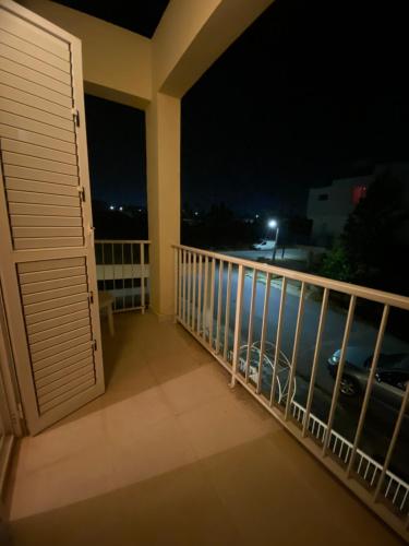 Μπαλκόνι ή βεράντα στο Sunny 2BR Home in Paralimni Near Beaches,Protaras!