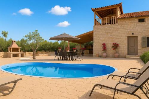 Selinitsa Stone Home - Mani's Private Pool Retreat