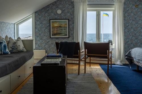 Φωτογραφία από το άλμπουμ του Pater Noster A home on the horizon σε Hamneskär