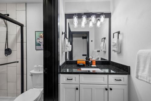 Ένα μπάνιο στο 7th Mtn Unit 2025