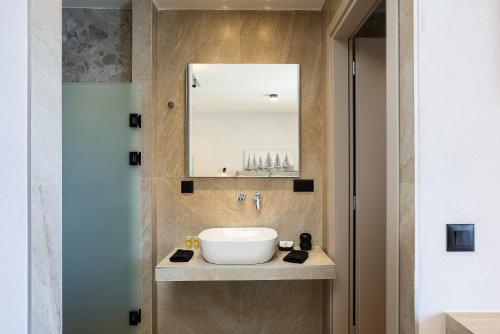 Koupelna v ubytování Celeste Bali Suites