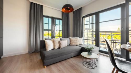 Flatbook - Riverside Loft Gdańsk Apartments with Parking