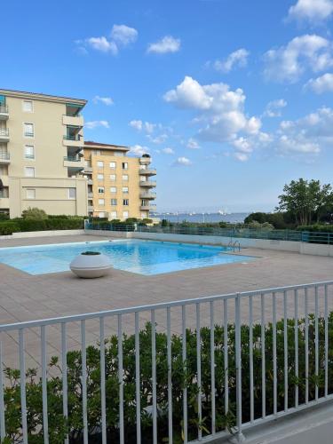 F2 Vue mer - Piscine - Climatisation - Parking