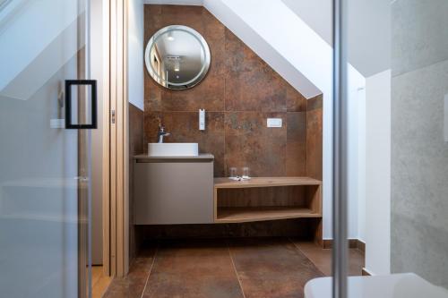 Bilik mandi di Landhouse Bled
