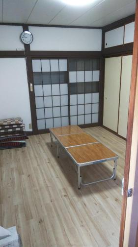 Stolní tenis v ubytování 幕山ハウス nebo okolí