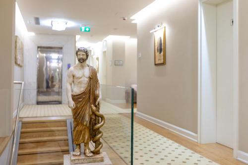 Imagen de la galería de Imperial Visar Hotel, en Vlorë