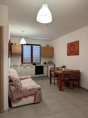 Dapur atau dapur kecil di Borgo Antico DI Polercia