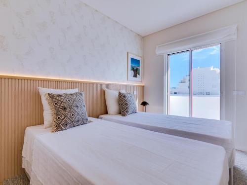 Penthouse T4 com Vista Mar em Quarteira