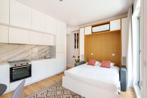 VIVA João IV Residence Studios