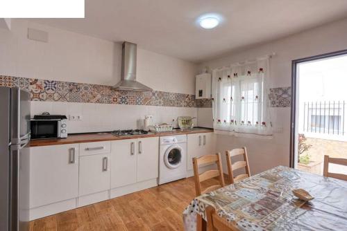 Casa Gardenia 200m Playa Aire Acondicionado y WiFi Familias y Parejas