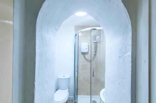 Et badeværelse på Glastonbury - ContactlessCheckIn - Free Parking