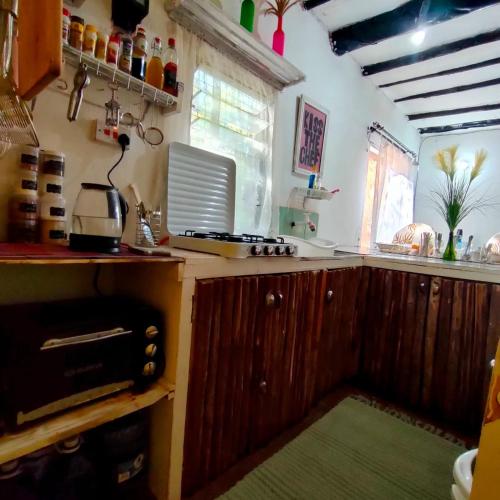 Una cocina o cocineta en Palm Haven
